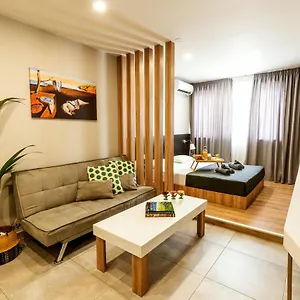 Unique Experience Apartment's סלוניקי