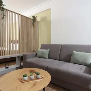 Downtown Seaside Apartament